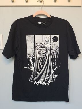 Uniqlo UT Berserk Manga Collab Black Graphic Tee XS Japanese Anime Streetwear